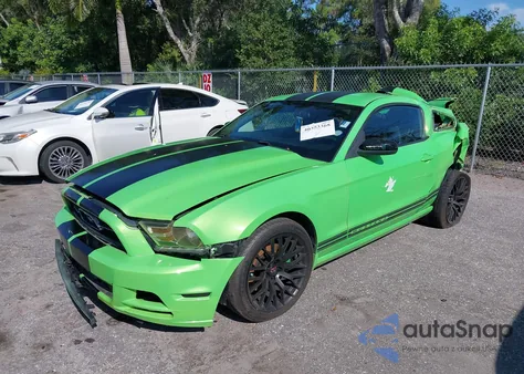 2013 Ford Mustang V6 z USA, uszkodzony, nr VIN 1ZVBP8AM3D5263609